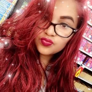 Meet your Posher, Vanessa